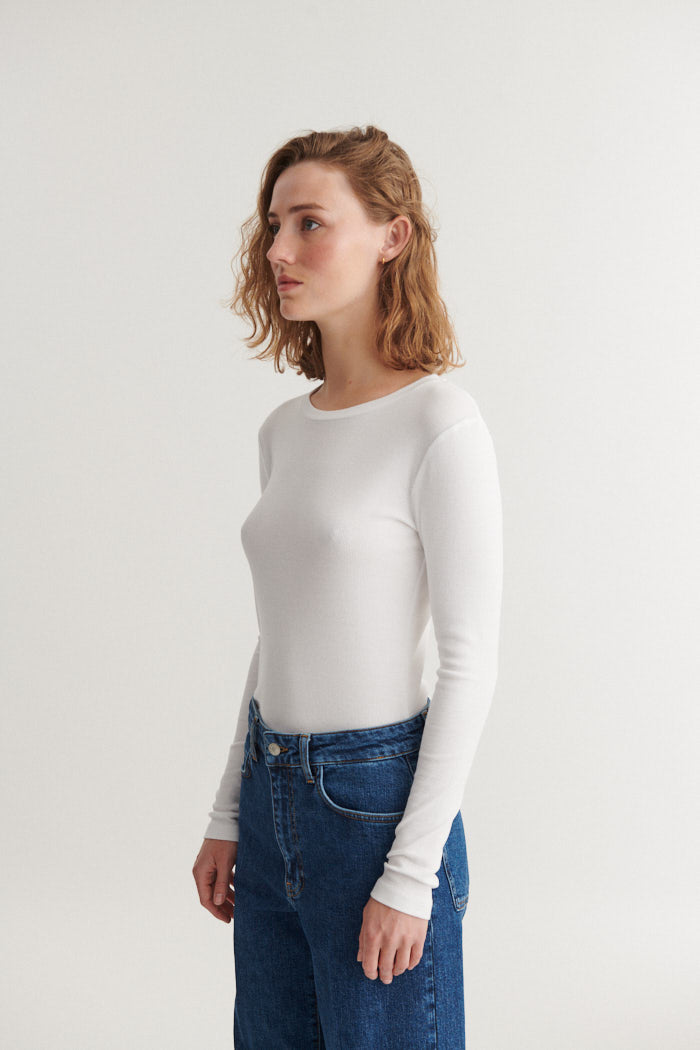 Basic Apparel Ludmilla LS Tee T-shirts 423 Bright White